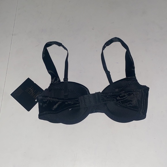 Frederick’s of Hollywood Black Satin Bra in Small - Picture 6 of 8